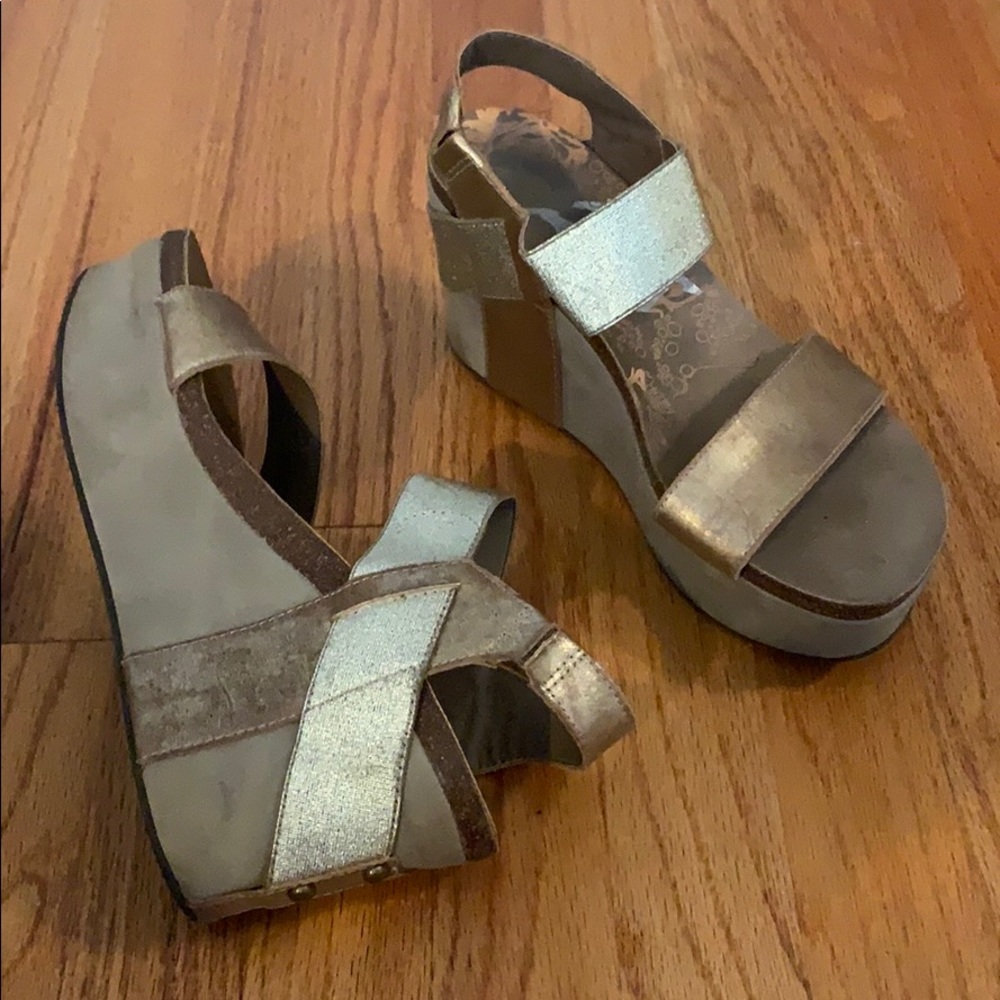 New OTBT Gold Bushnell Wedges